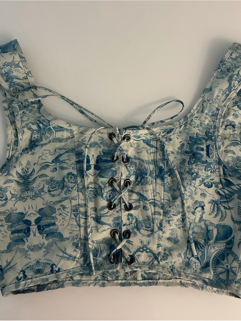 Porcelain Corset - Picture 2 of 16